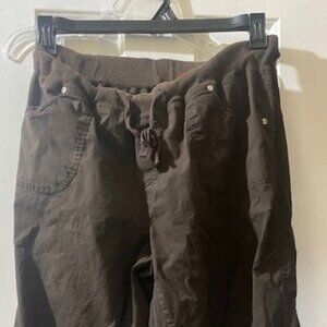 Zoey & Beth Black Drawstring Capris
